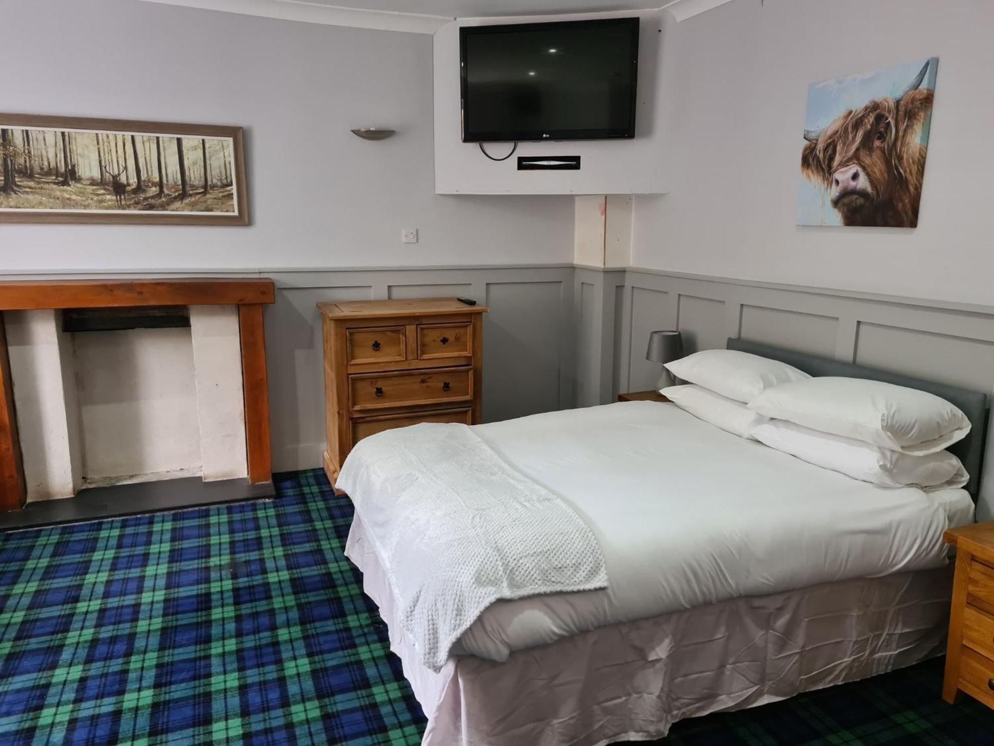 Black Isle Apartment *