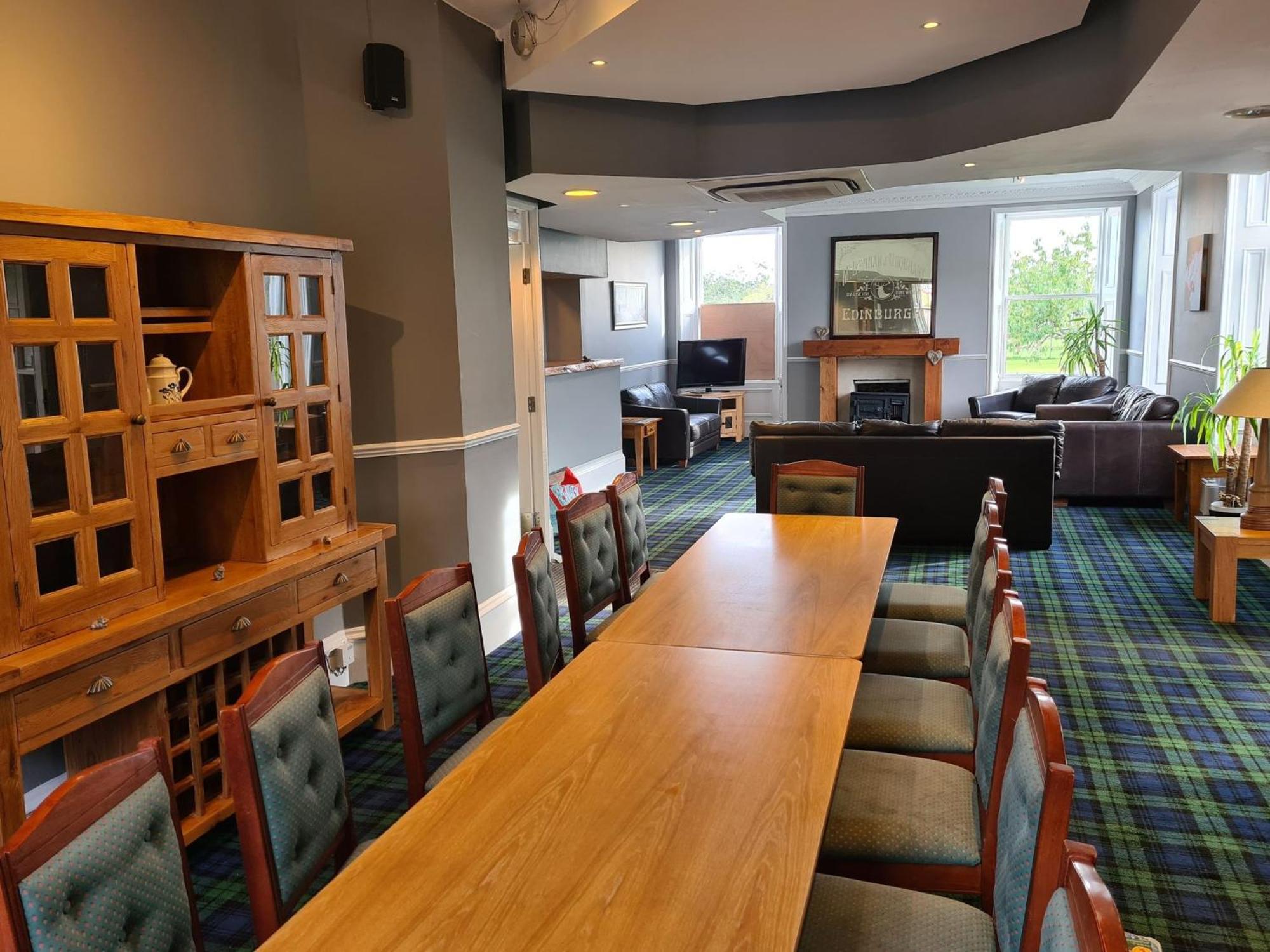 Black Isle Appartement *